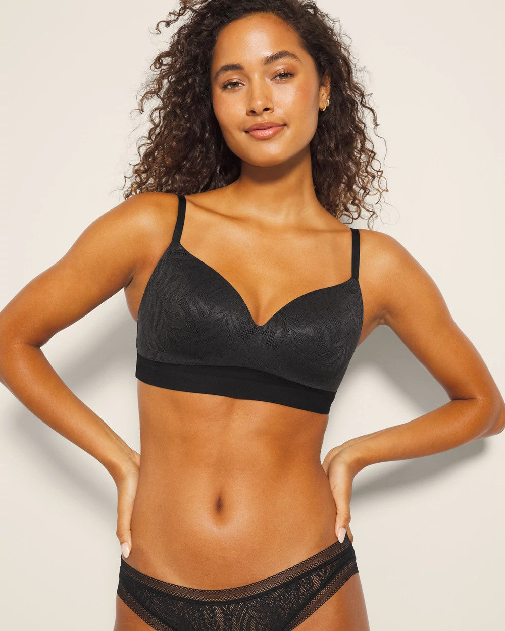 Soma / Wireless Bra with Lace BLACK