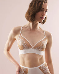 Soma / Framed Embroidery Bralette COCONUT ON SNDLWOOD MESH