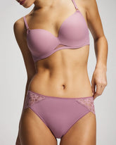 Soma / High-Leg Panty With Signature Lace BEACH PLUM