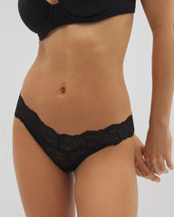 Soma / Embraceable Thong Panty with Crochet Lace BLACK