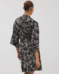 Soma / Short Robe PLUMERIA BLOOMS BLK CH