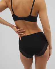 Soma / Embraceable Hipster Panty Crochet Lace BLACK