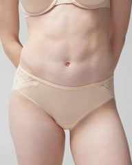 Soma / Hipster Panty with Enchanting Lace PALE SAND