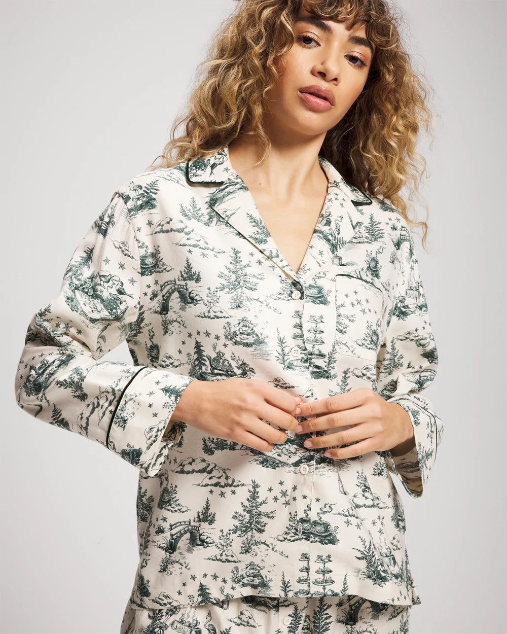 Soma / Long-Sleeve Notch Collar Pajama Top ENCHANTED TOILE GREEN
