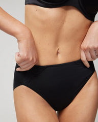 Soma / High-Leg Brief Panty with Lace BLACK