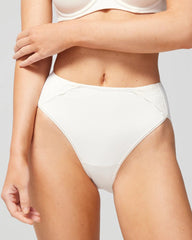 Soma / High-Leg Brief Panty with Lace IVORY