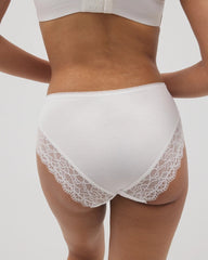 Soma / High-Leg Panty with Enchanting Lace OPTIC WHITE