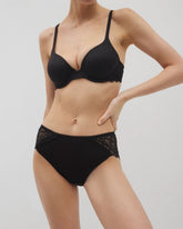 Soma / High-Leg Panty with Enchanting Lace BLACK