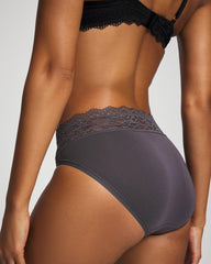 Soma / High-Leg Panty with Enchanting Lace GRAY INK