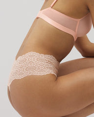 Soma / Crochet Lace High-Waist Thong Panty PEACH PARFAIT
