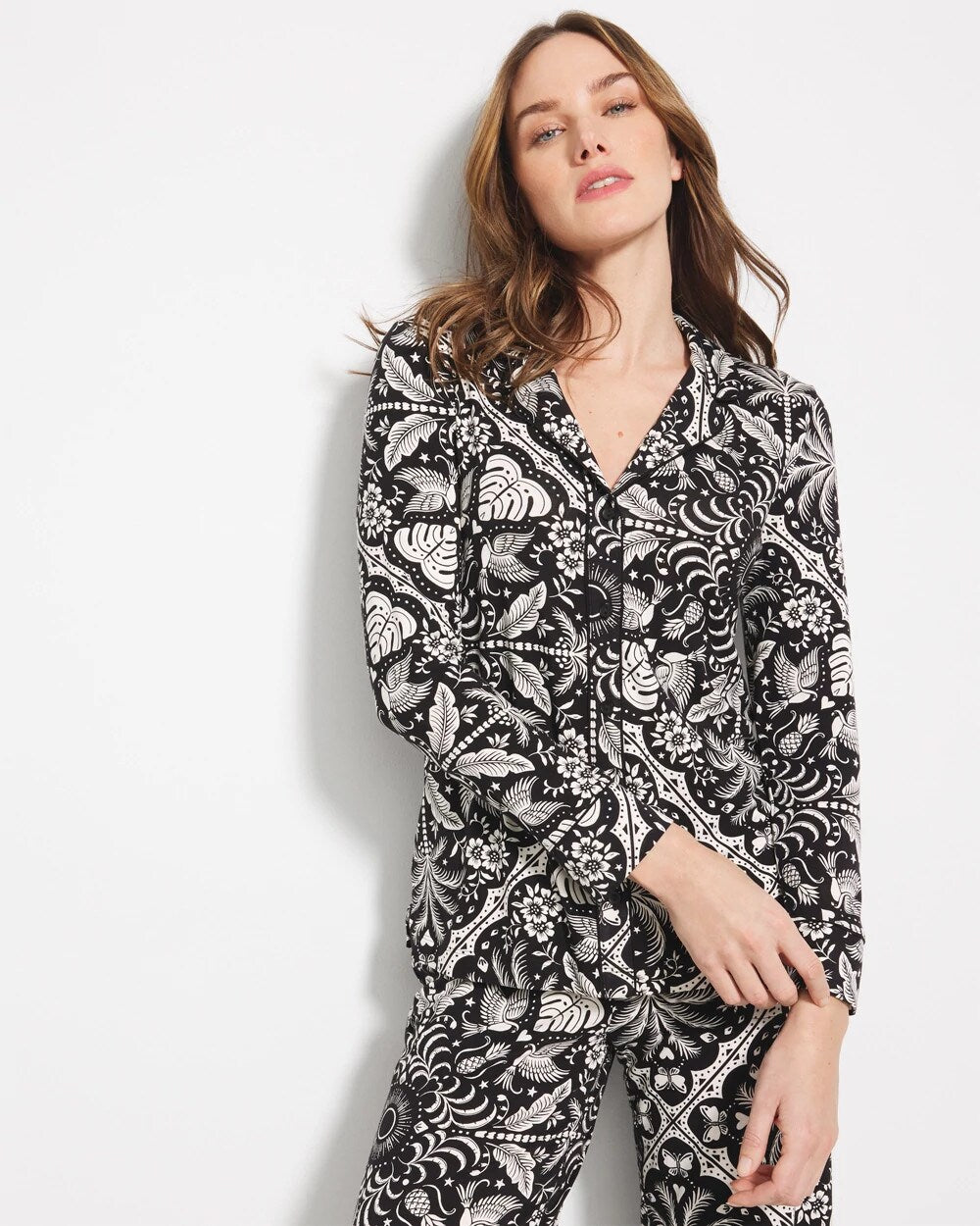 Soma / Long-Sleeve Printed Notch Collar Pajama Top AMAZONIA TILE BLACK