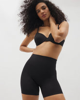 Soma / Mid-Level Shaping Seamless Shorts BLACK