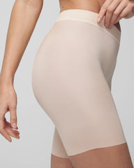 Soma / Lightweight Smoothing Short PALE SAND