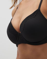 Soma / Embraceable Perfect Coverage Bra with Crochet Lace BLACK