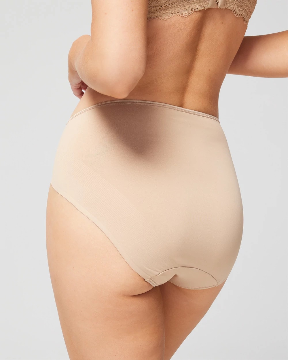 Soma / High-Leg Brief Panty with Lace WARM AMBER