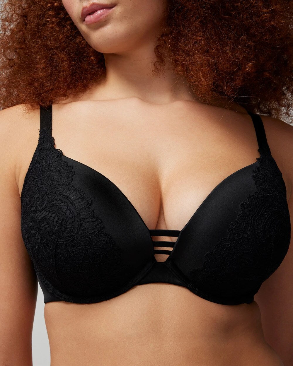 Soma / Push-up Plunge Bra with Lace BLACK