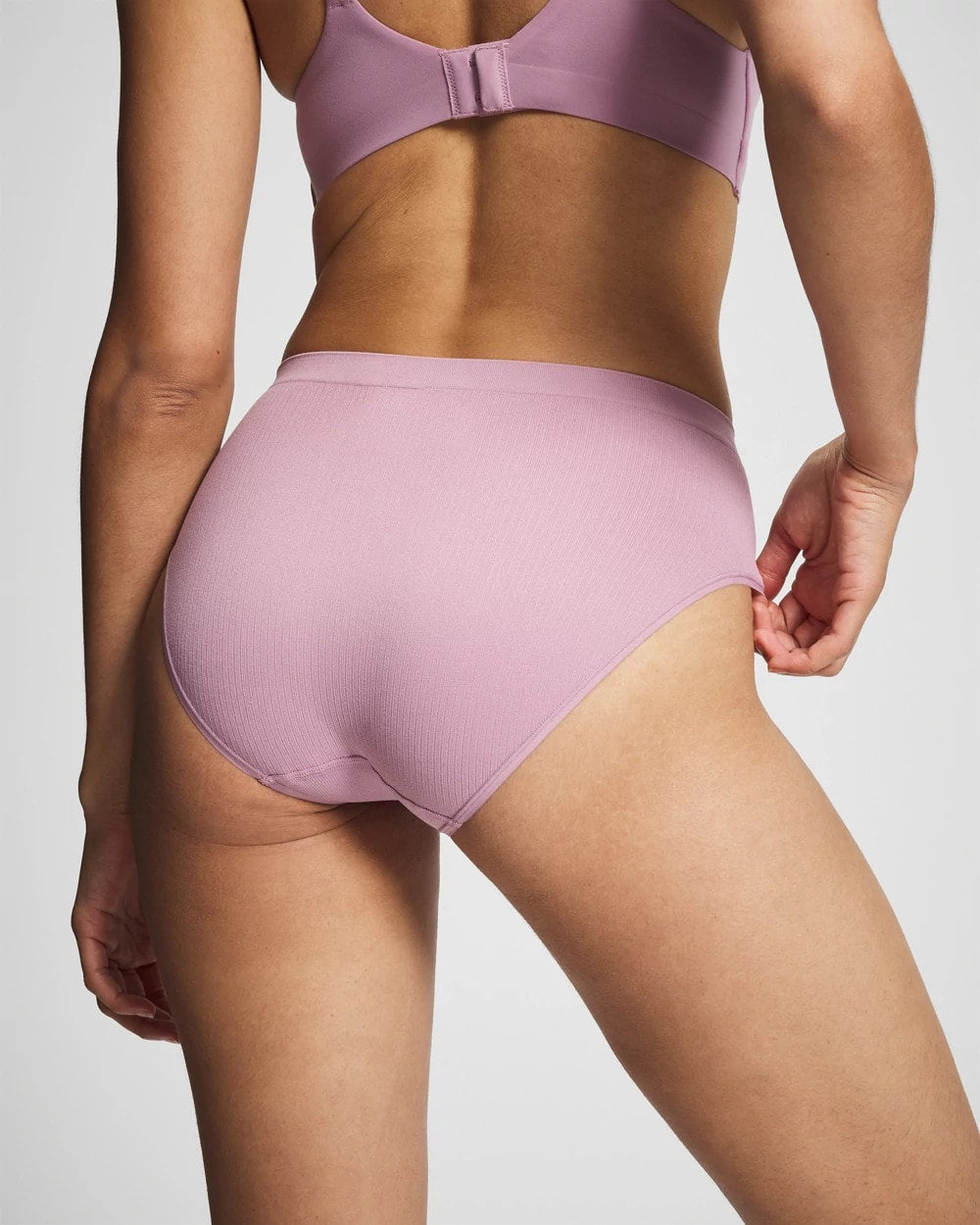 Soma / Seamless Rib High-Leg Panty LILAC WINE