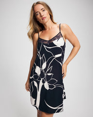 Soma / Lace Chemise NOUVEAU FLORA NAVY