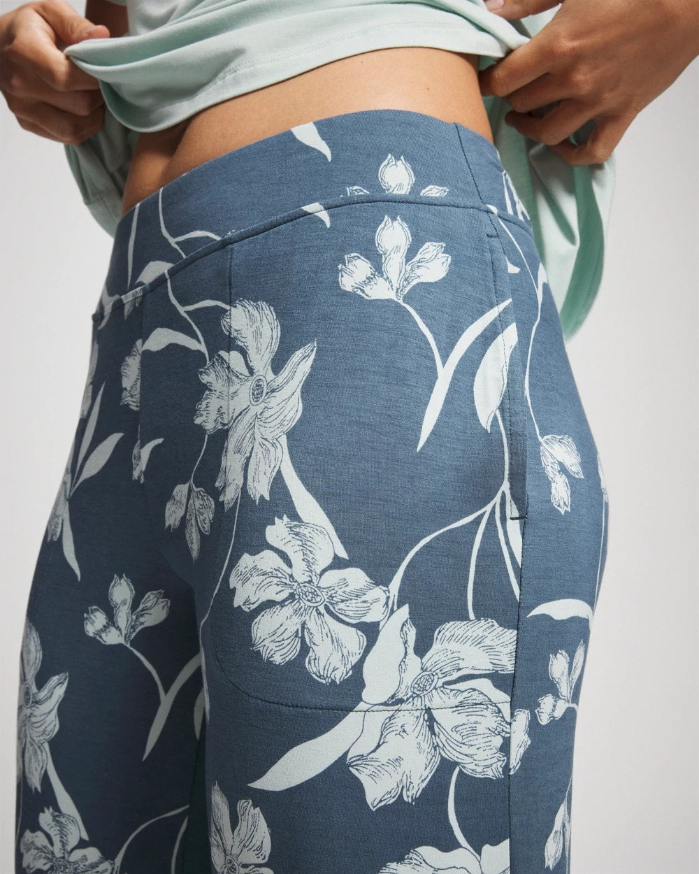 Soma / Short Sleeve + Pant Pajama Set REFLECTION BLOOMS TAP