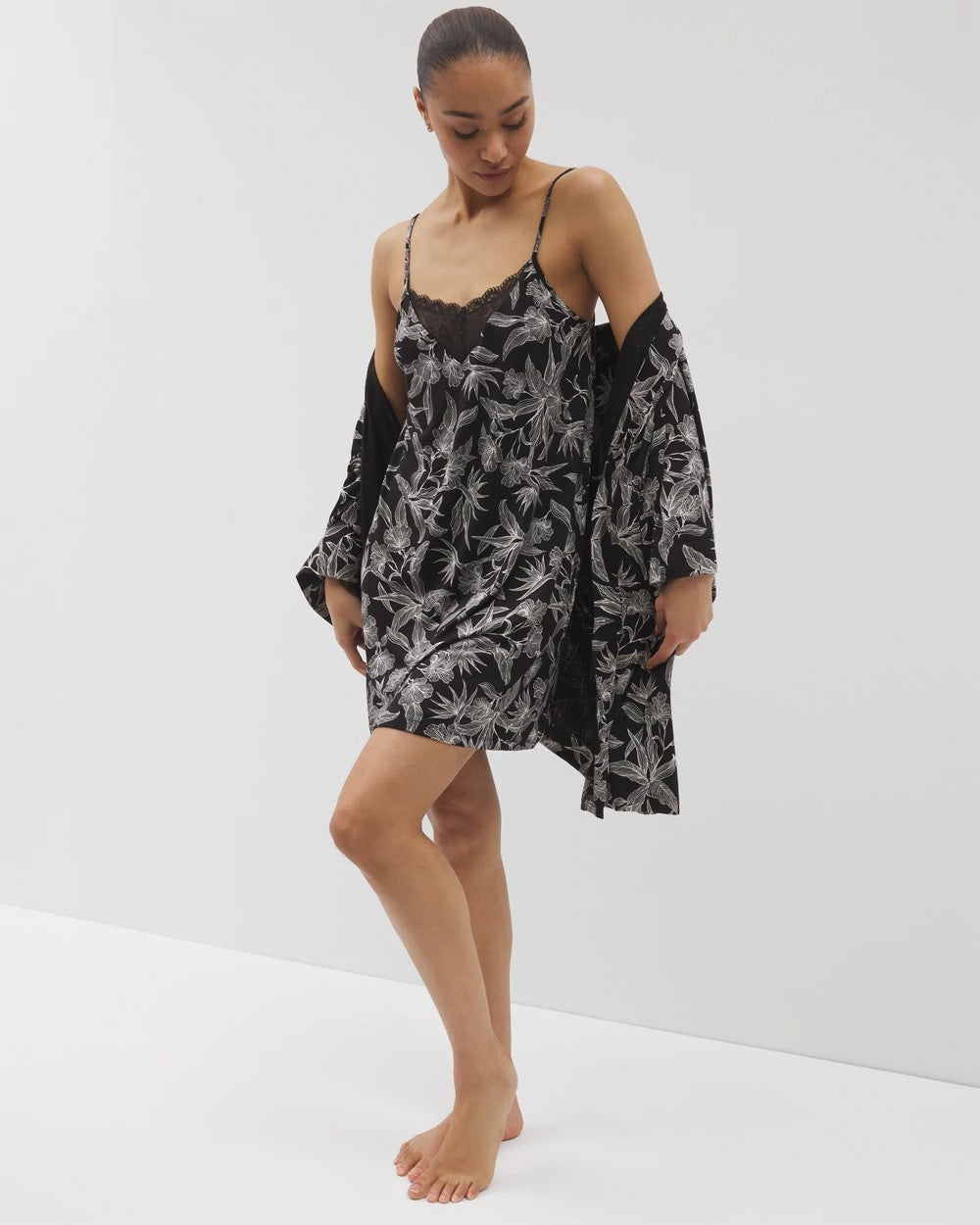 Soma / Short Robe PLUMERIA BLOOMS BLK CH