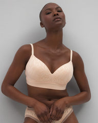 Soma / Wireless Bra with Lace PEACH PARFAIT