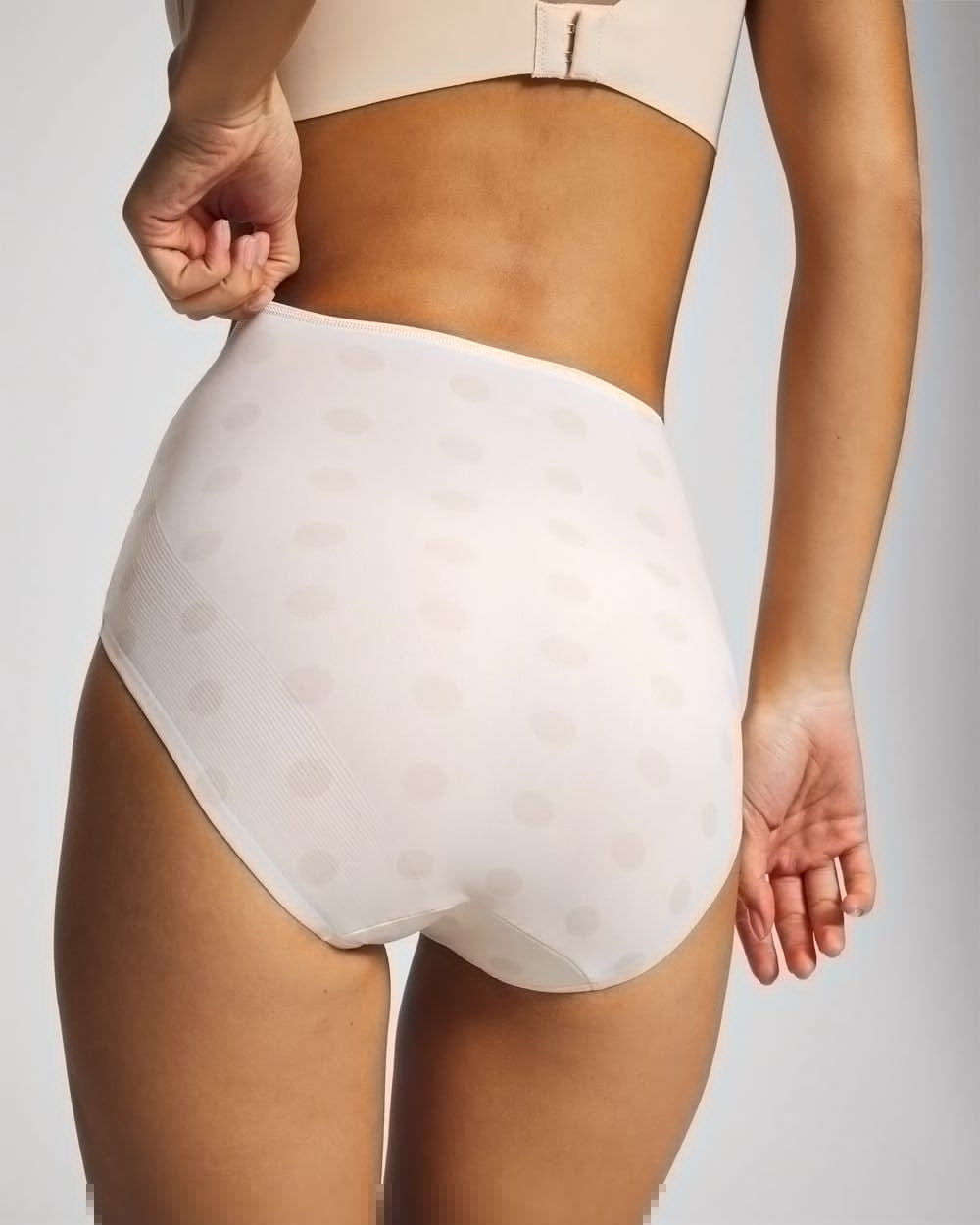 Soma / Tummy High-Waist Brief Panty with Lace DRAMA DOTS CHAMPAGNE
