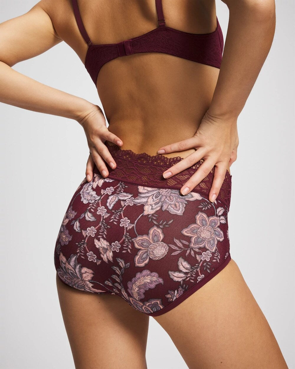 Soma / Brief Panty with Enchanting Lace PAISLEY SPLENDOR M PLUM