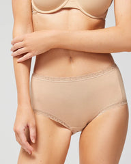 Soma / Cotton Brief Panty with Lace Trim WARM AMBER