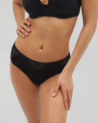 Soma / Embraceable Hipster Panty Crochet Lace BLACK
