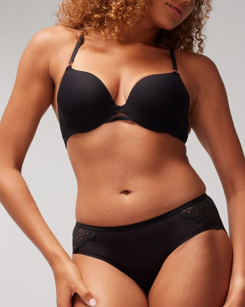 Soma / Hipster Panty with Enchanting Lace BLACK