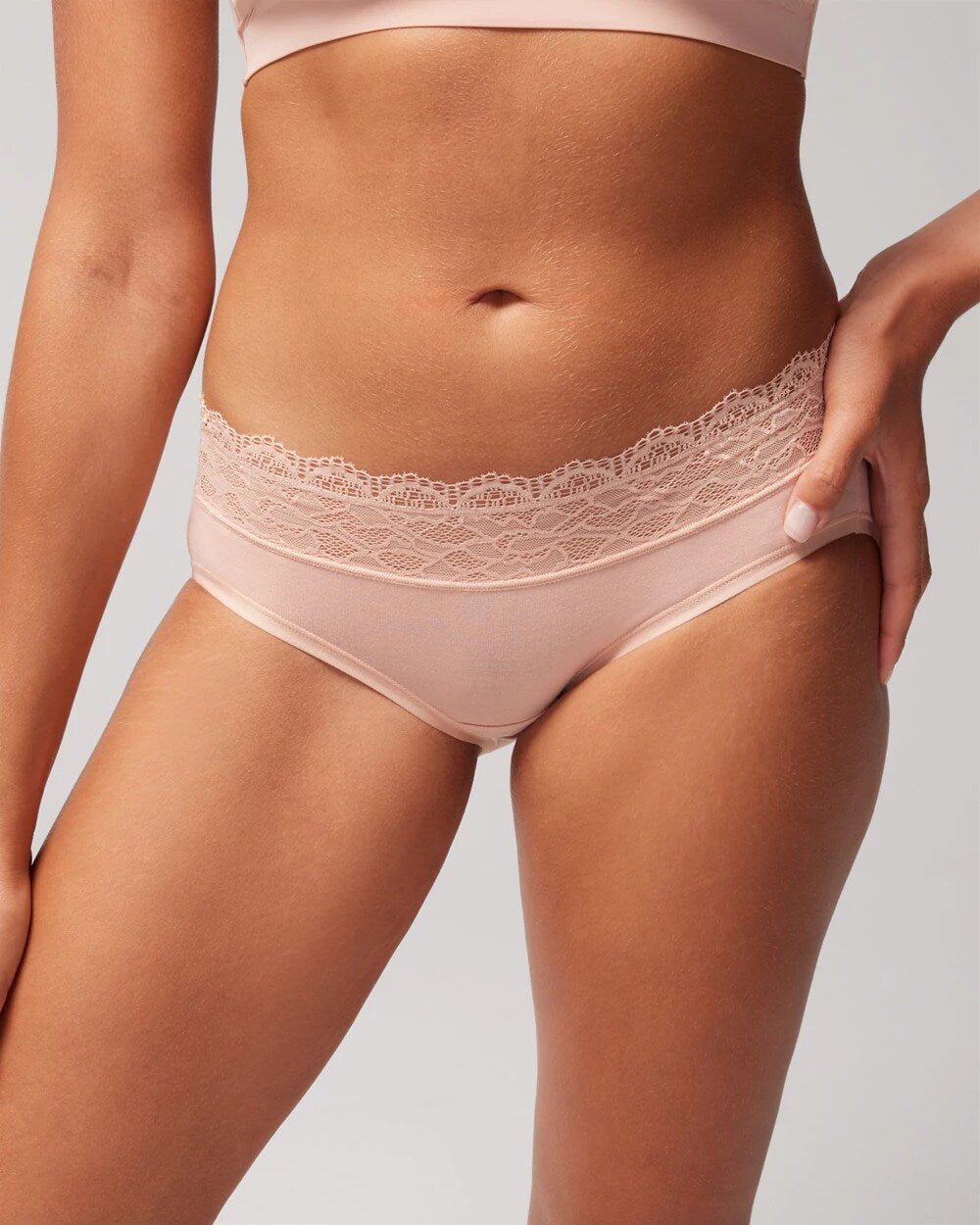 Soma / Hipster Panty with Enchanting Lace HUSH