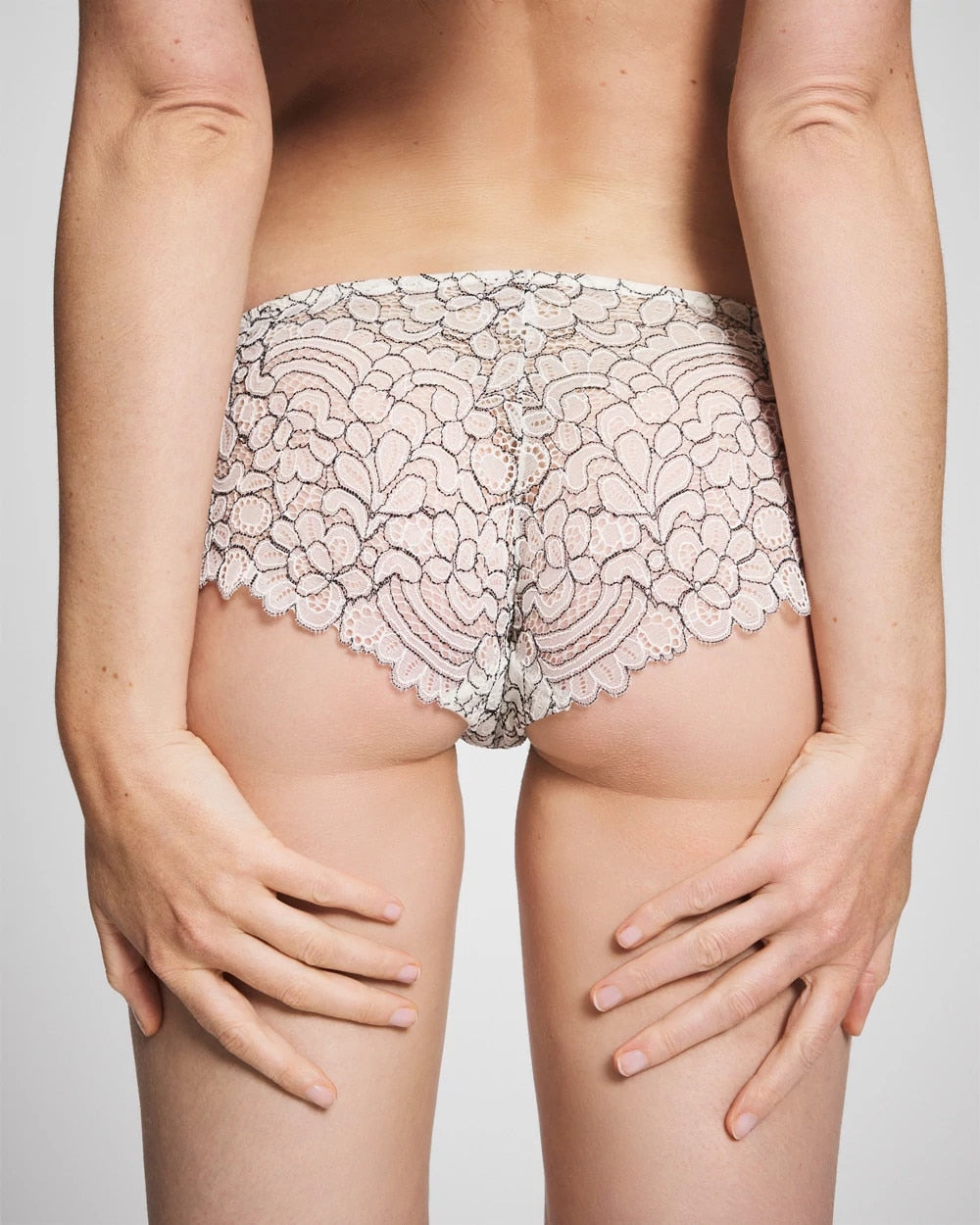 Soma / Corded Lace Cheeky Hipster Panty IVORY/BLACK CD