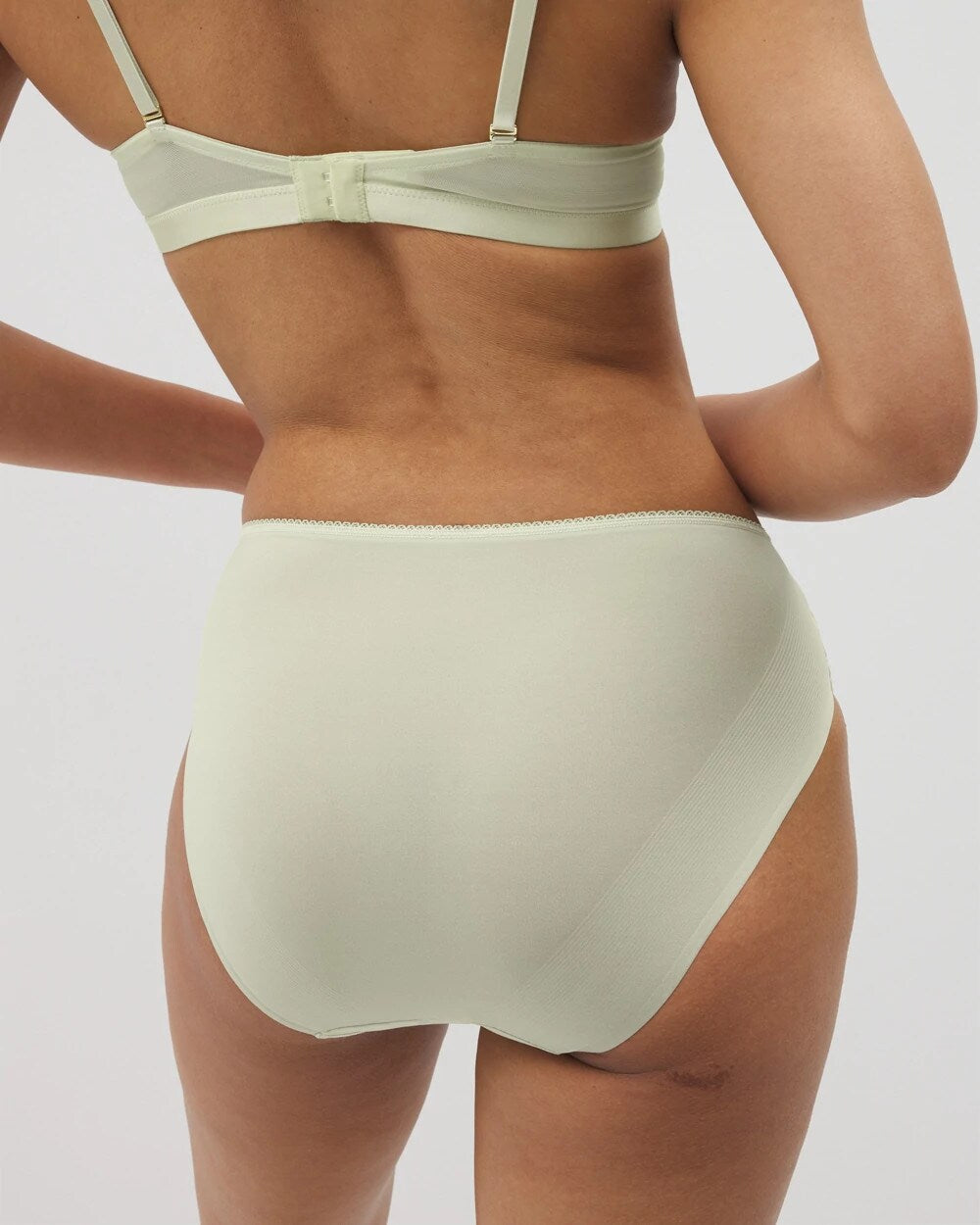 Soma / Edge High-Leg Panty with Lace ALOE WASH