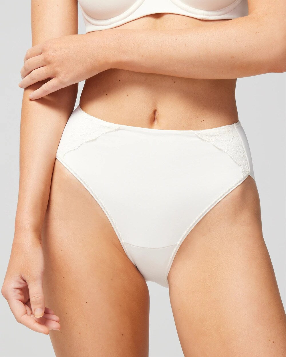 Soma / High-Leg Brief Panty with Lace IVORY