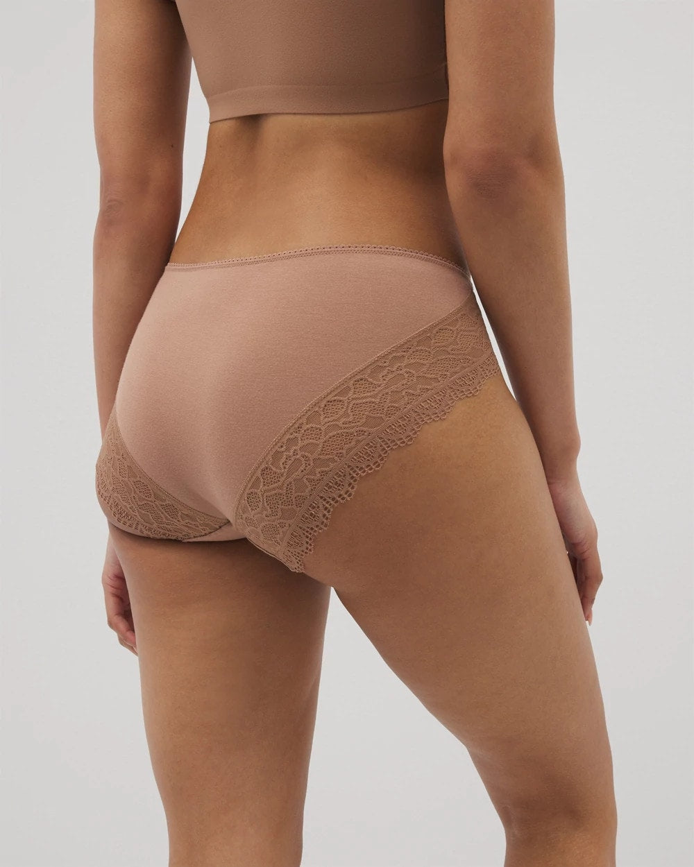 Soma / High-Leg Panty with Enchanting Lace WARM SIENNA