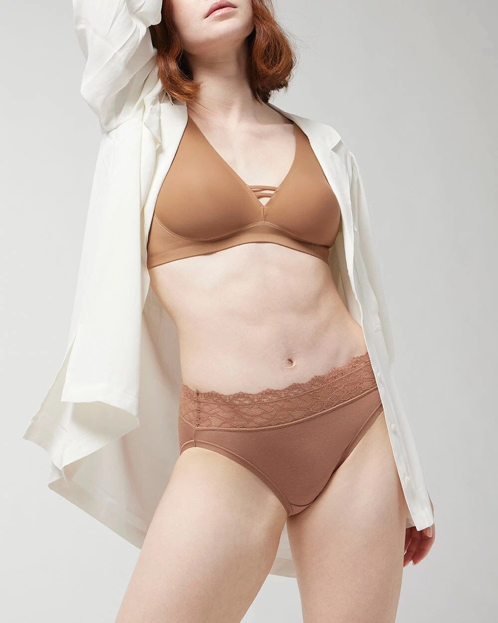 Soma / High-Leg Panty with Enchanting Lace WARM SIENNA
