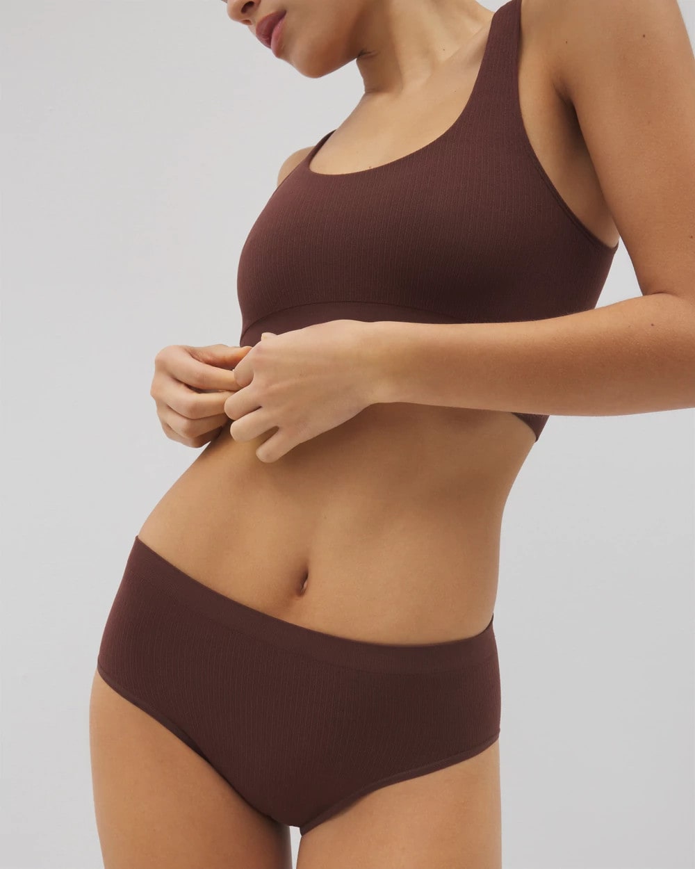 Soma / Seamless Rib High-Leg Panty MOCHA