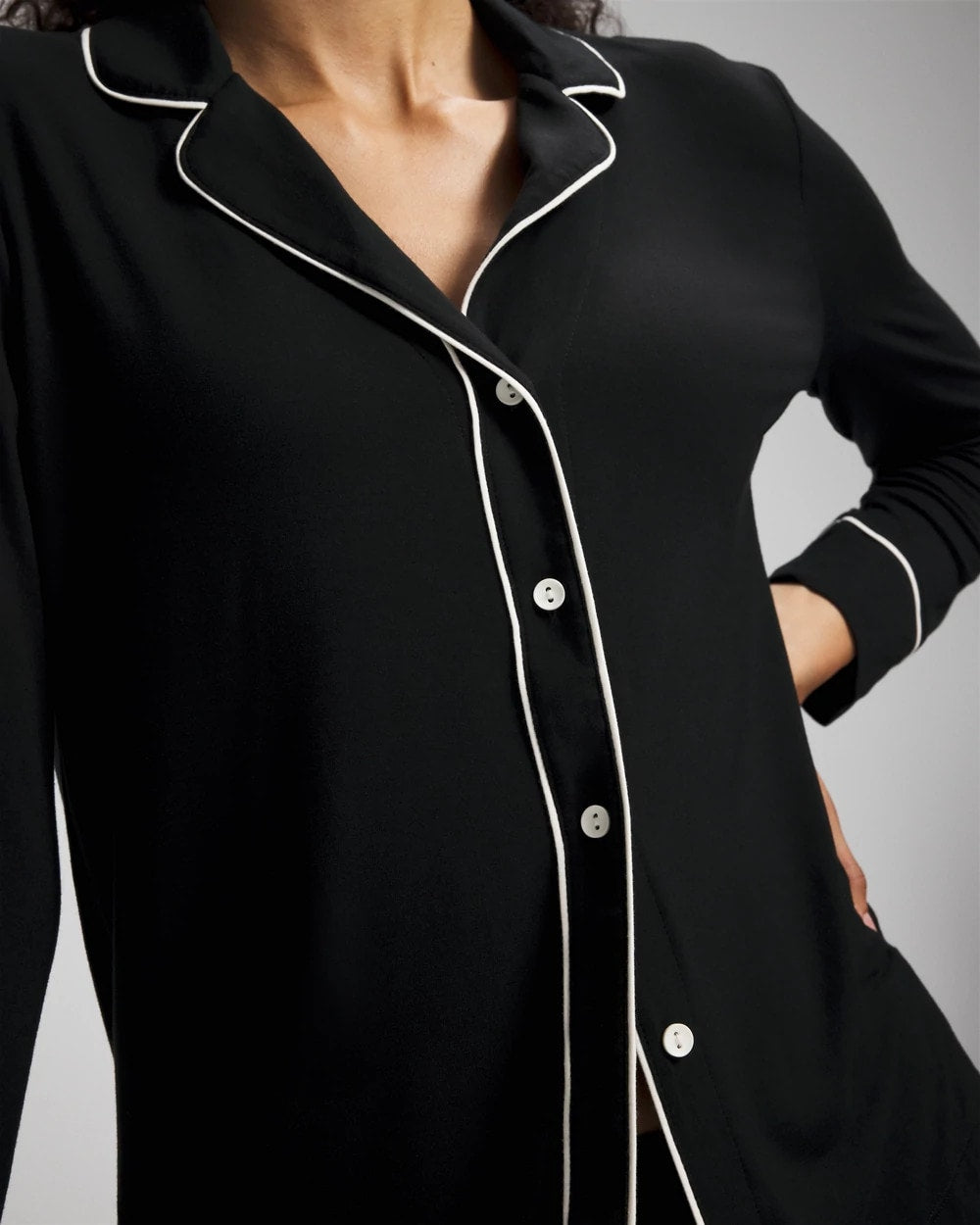 Soma / Long-Sleeve Notch Collar Pajama Top BLACK