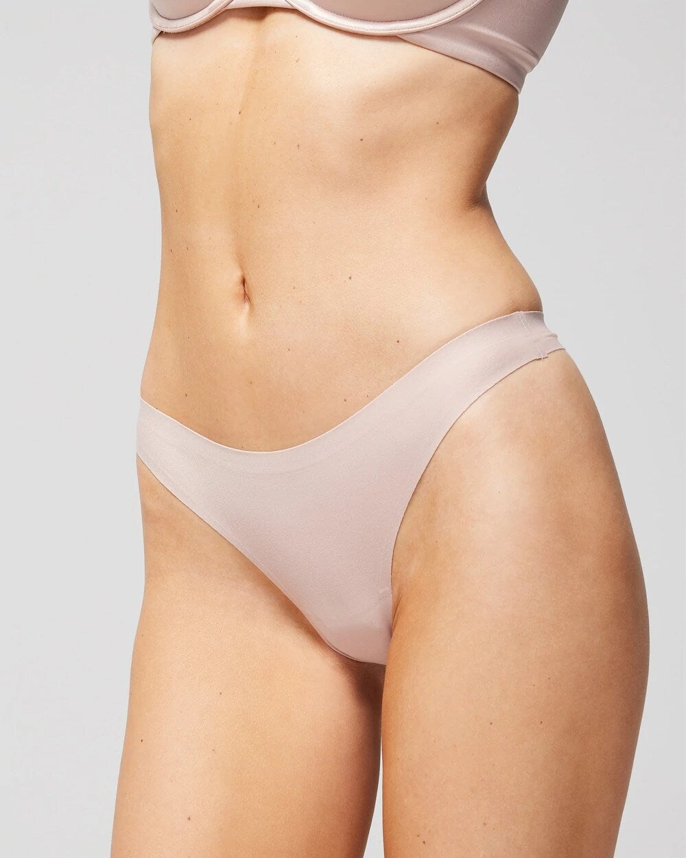 Soma / Soft Stretch Thong Panty ADOBE ROSE