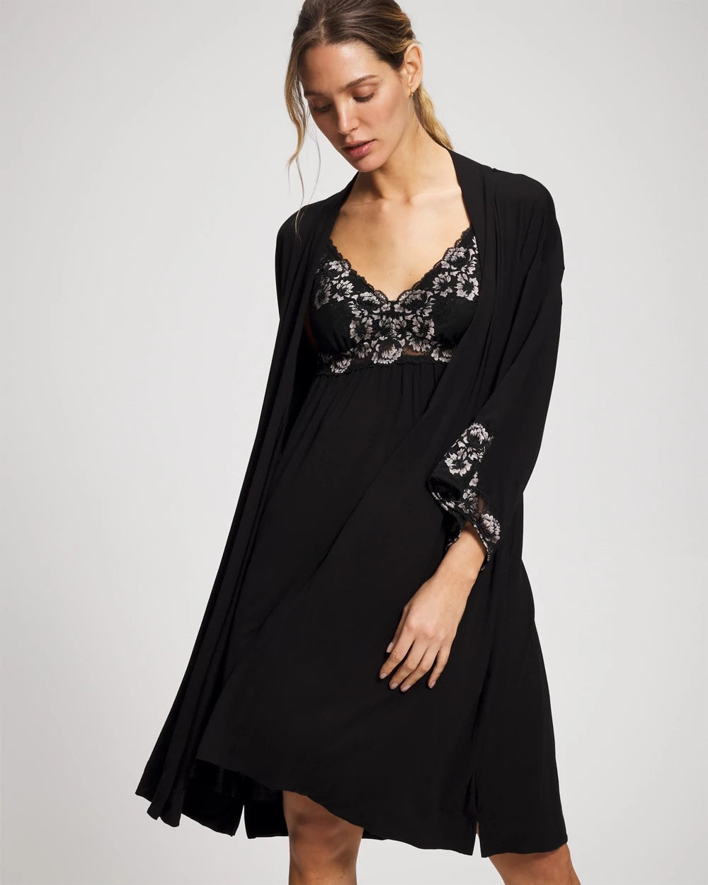 Soma / Lace Robe BLACK