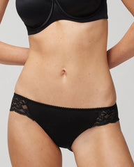 Soma / Bikini Panty with Lace BLACK
