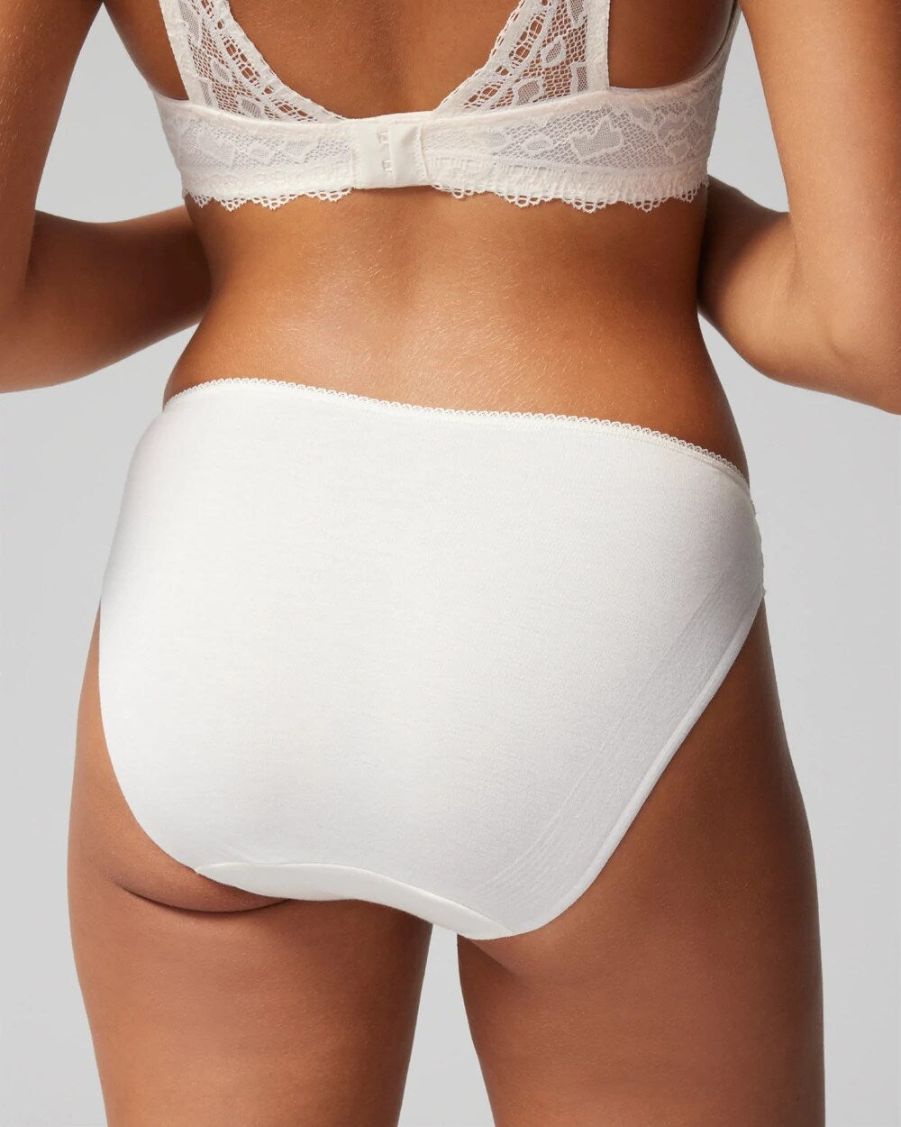 Soma / Cotton Blend Bikini Panty with Lace IVORY