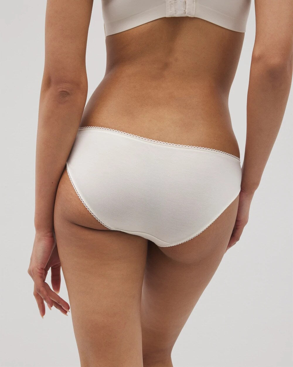 Soma / Bikini Panty with Lace IVORY