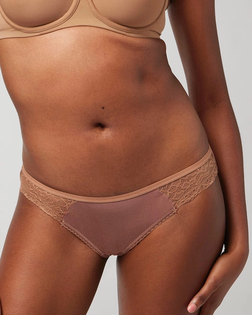 Soma / Bikini Panty with Enchanting Lace WARM SIENNA