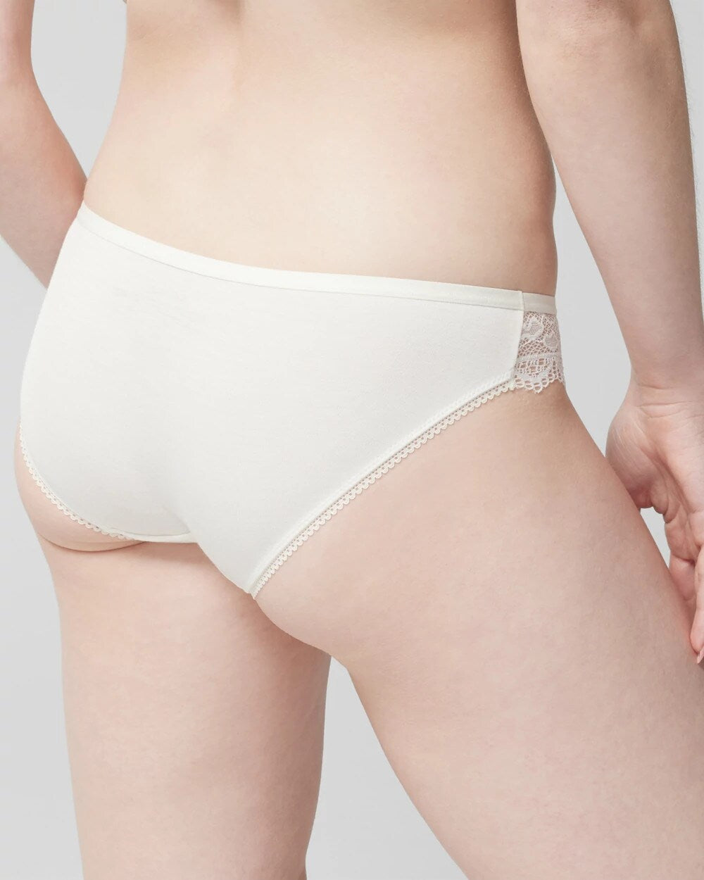 Soma / Bikini Panty with Enchanting Lace IVORY