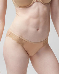 Soma / Bikini Panty with Enchanting Lace WARM AMBER