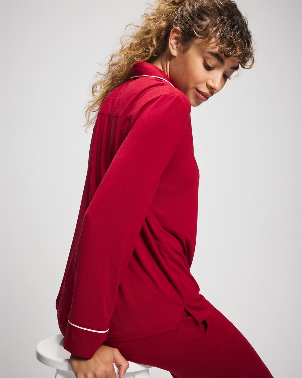 Soma / Long Sleeve Notch Collar w/ Piped Placket Pajama Top PAINT THE TOWN RED