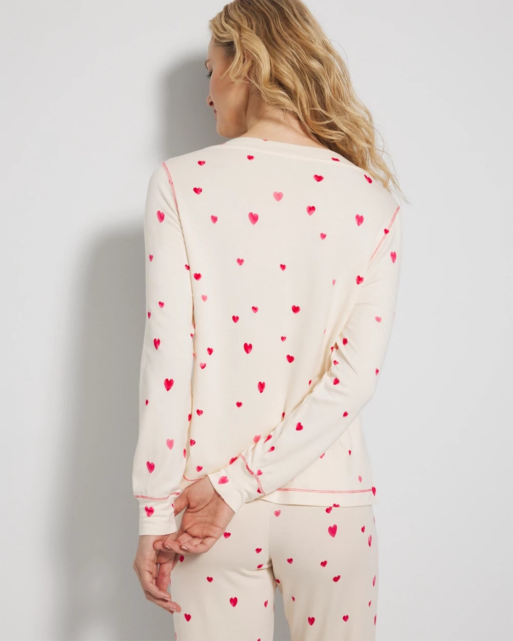 Soma / Long-Sleeve V-Neck Pajama Top FLOATING HEARTS CHAMPAGNE