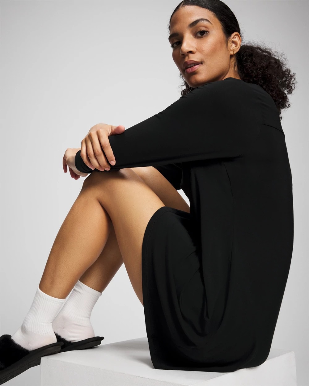 Soma / Long-Sleeve Sleepshirt BLACK