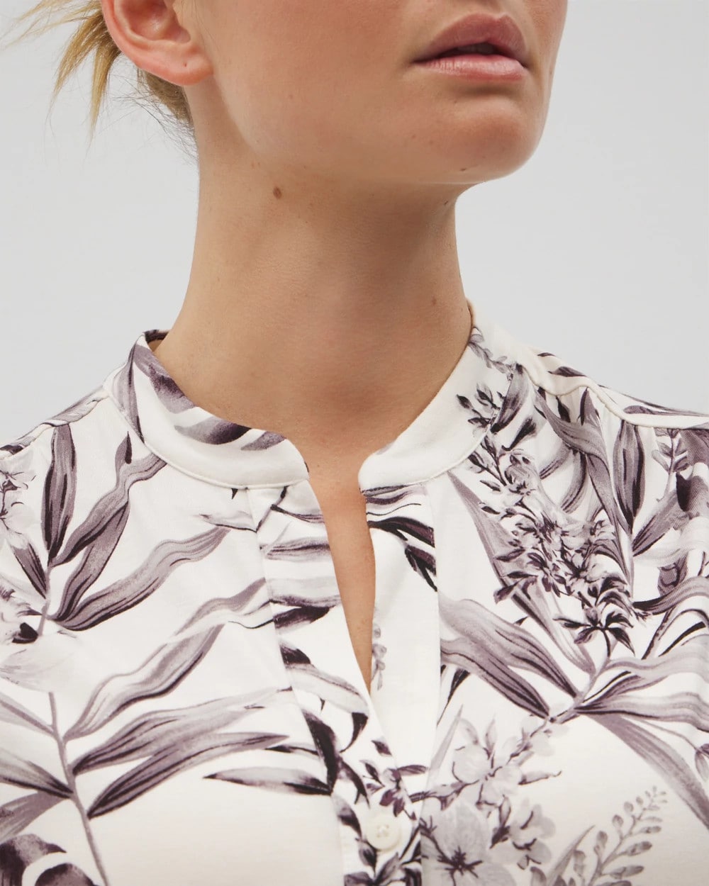 Soma / Short-Sleeve Button-Front Pajama Top PALM PERFECT CHAMPAGNE